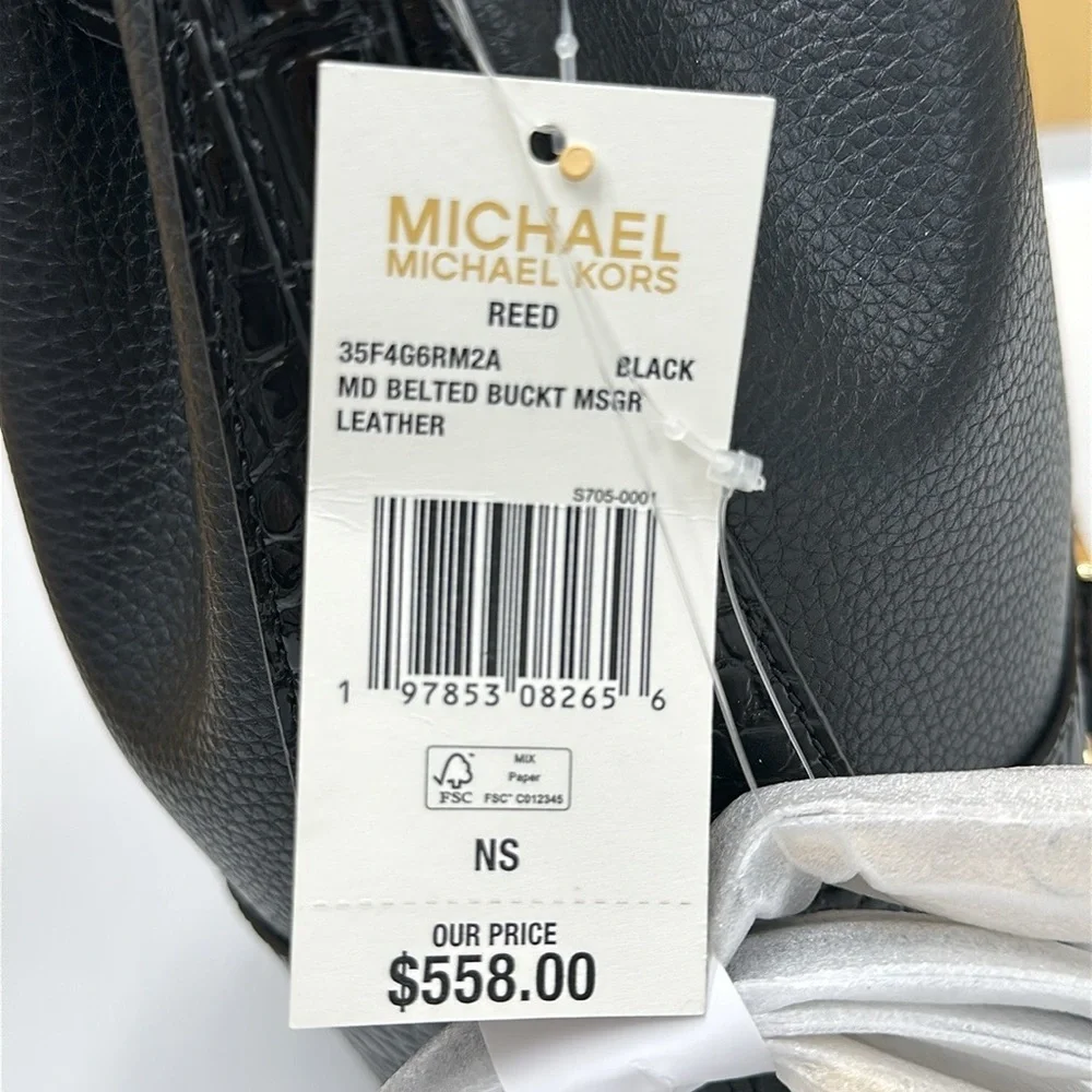 MICHAEL KORS
Reed Medium Pebbled Leather Belted Bucket Messenger Satchel Crossb - Picture 13 of 14